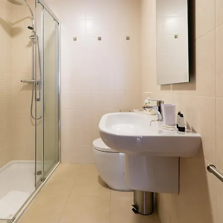 Gran Con Parking By Panamá * Vigo